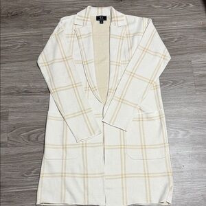G by Giuliana Cream and Tan Plaid Blazer
